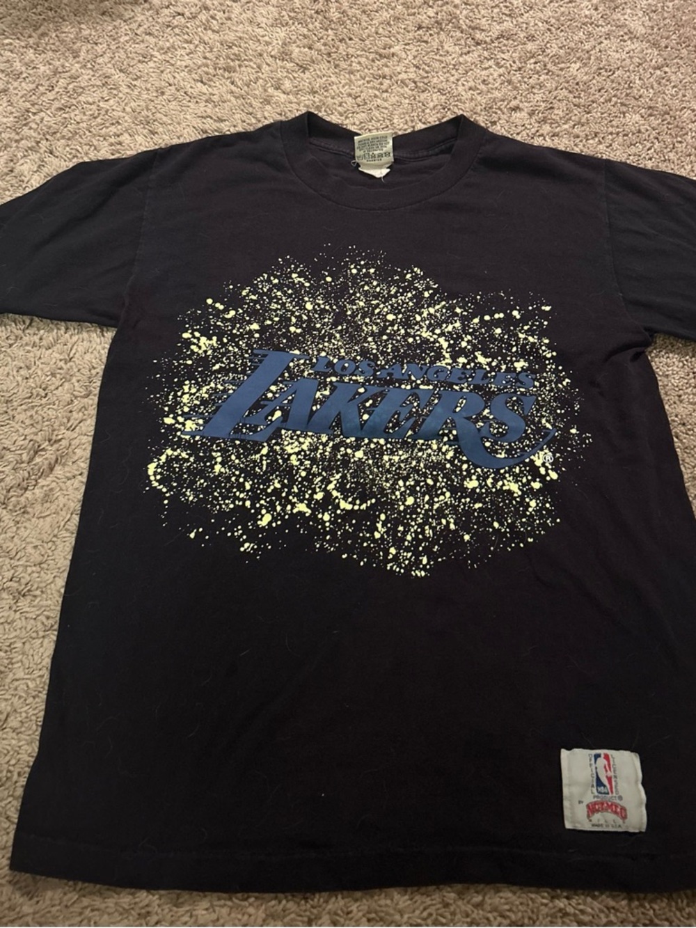 Los Angeles Lakers Black Graphic Tee with Paint Splatter  | Size Medium
